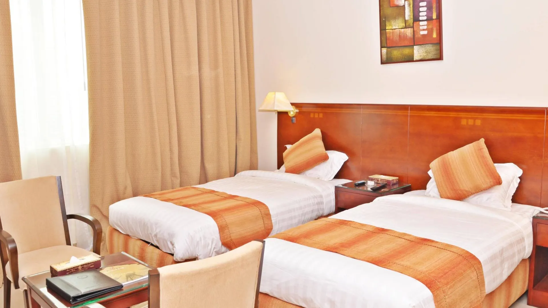 Paragon Hotel Apartments Abu Dabi 3*,